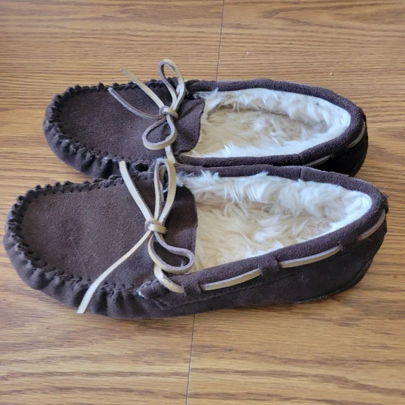 Target | Mocassin slippers - Picture 3 of 5